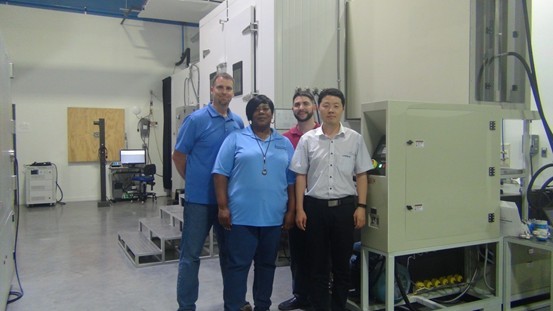 ���l�x�������п͑���